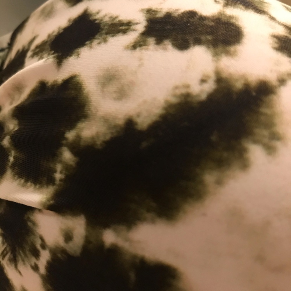 Swimsuit Top - Picture 4 of 7